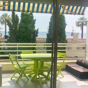 https://location-de-vacances-a-juan-les-pins-appartement-vue-mer.fr-provencehotel.com