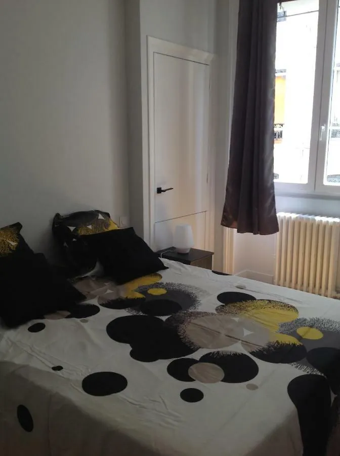 Ferienwohnung Charme Et Modernite Au Coeur De Lyon 0*,